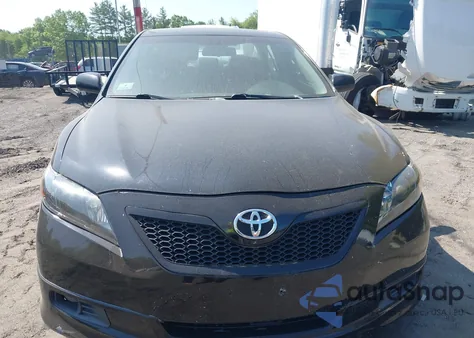 2009 Toyota Camry Se V6 z USA, uszkodzony, nr VIN 4T1BK46K69U093305